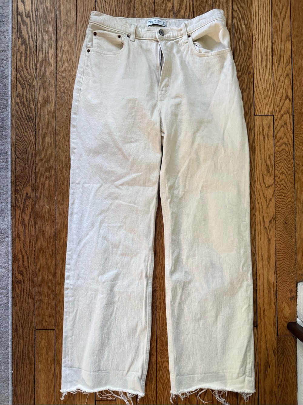 Abercrombie & Fitch The 90s Relaxed Jean High Rise - Size 29